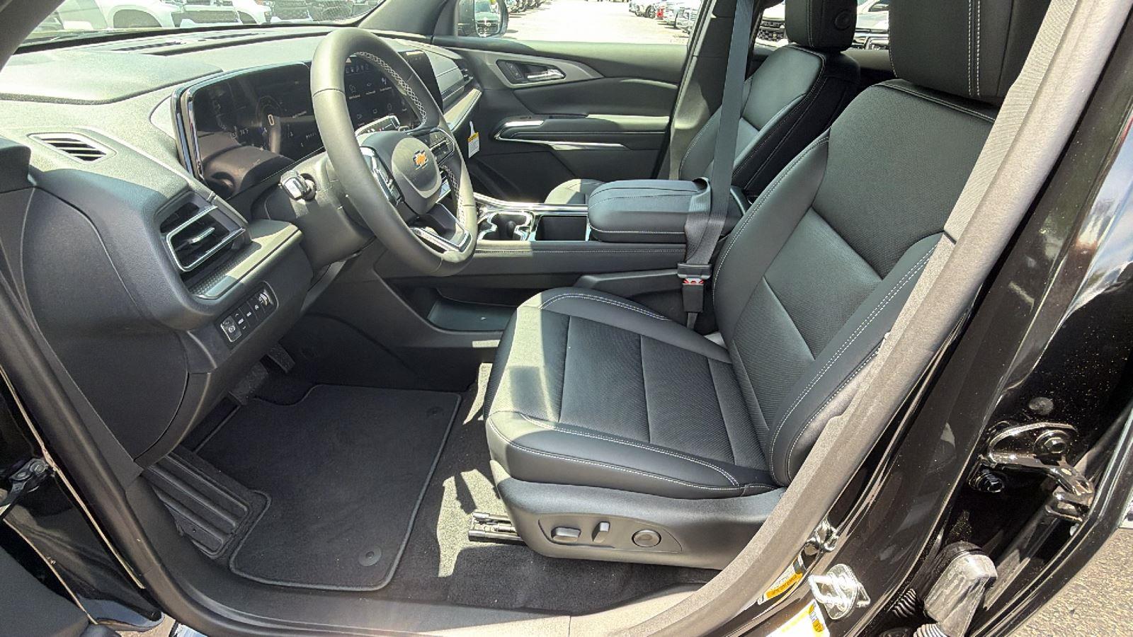 2026 Chevrolet Traverse LT - Photo 13
