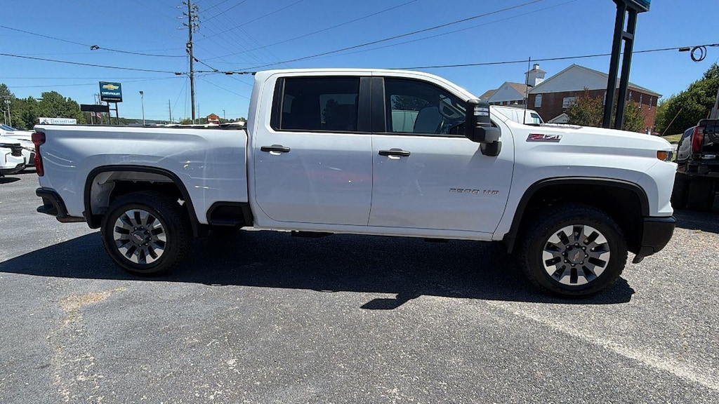 Used 2024 Chevrolet Silverado 2500 HD Custom Truck Crew Cab