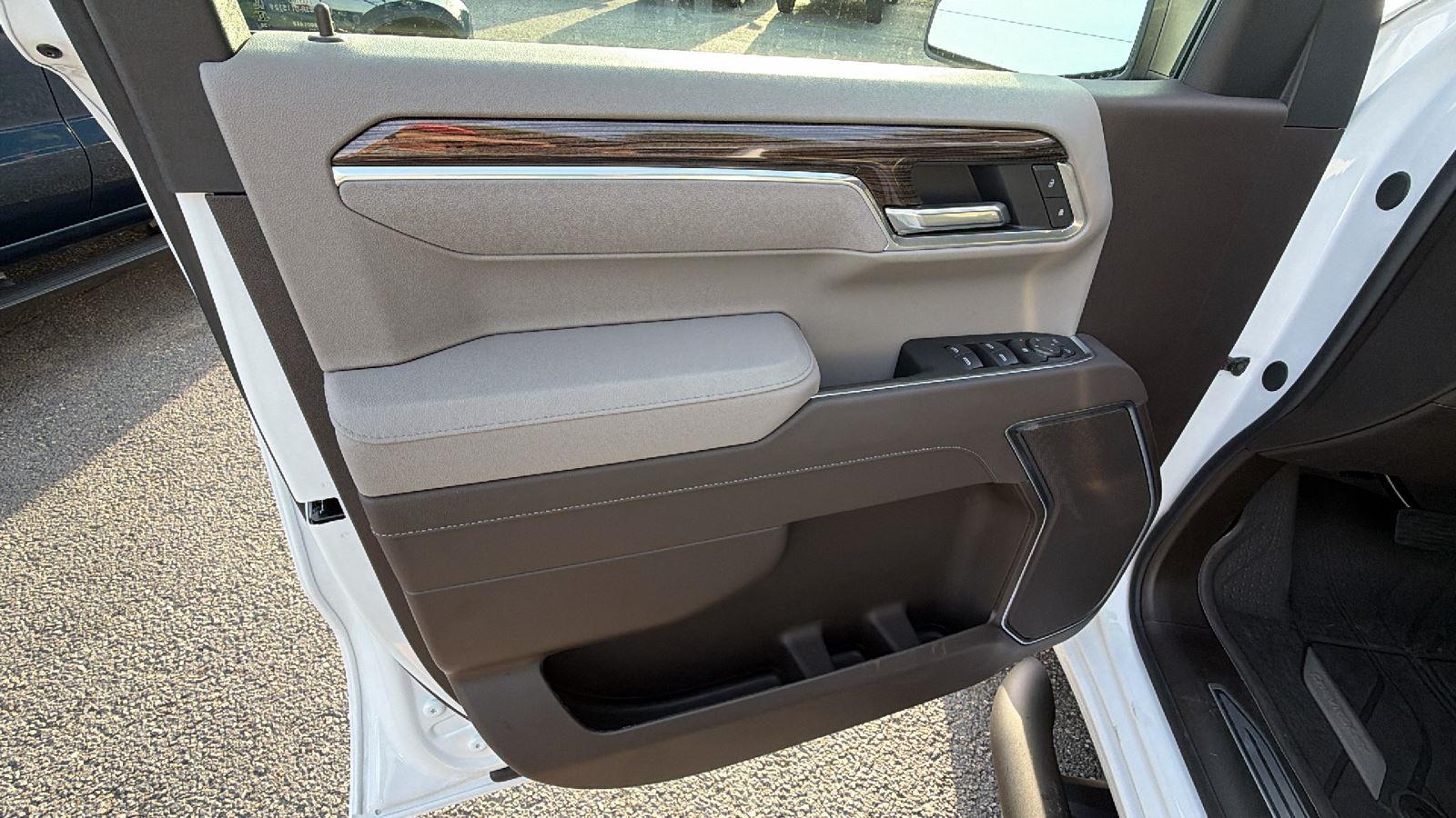 2026 Chevrolet Silverado 1500 RST - Photo 14