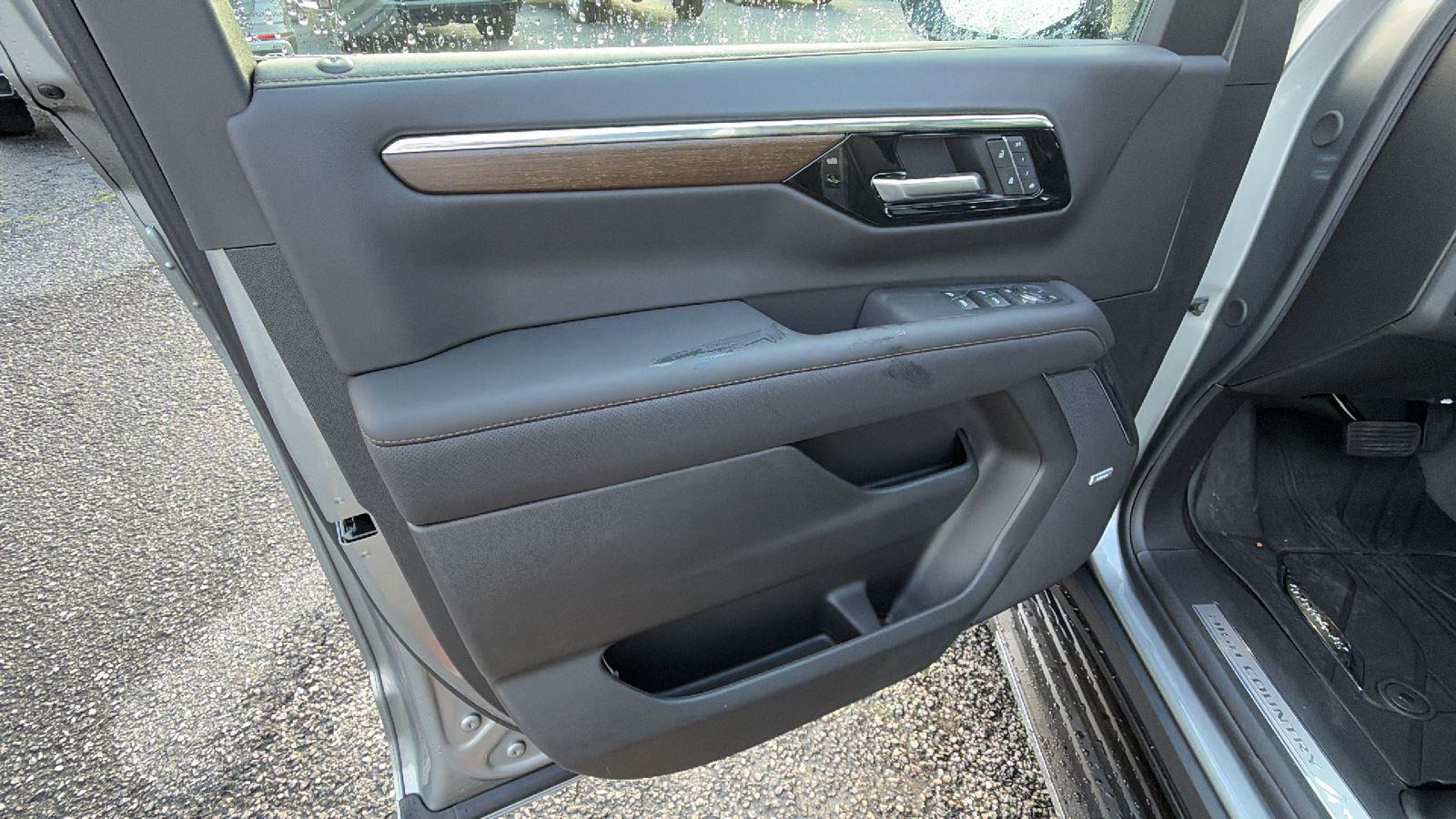 2026 Chevrolet Tahoe High Country - Photo 4