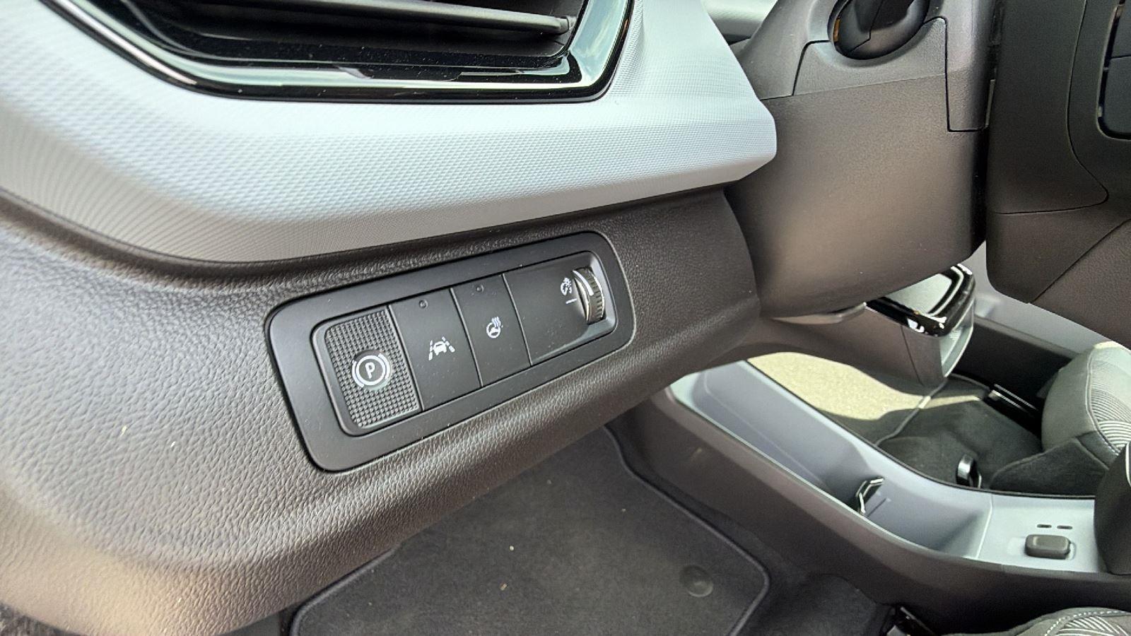 2027 Chevrolet Bolt LT - Photo 17