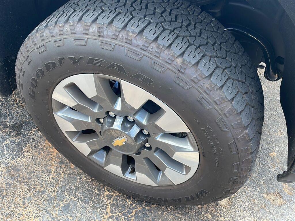 Used 2025 Chevrolet Silverado 2500 HD Custom Truck Crew Cab