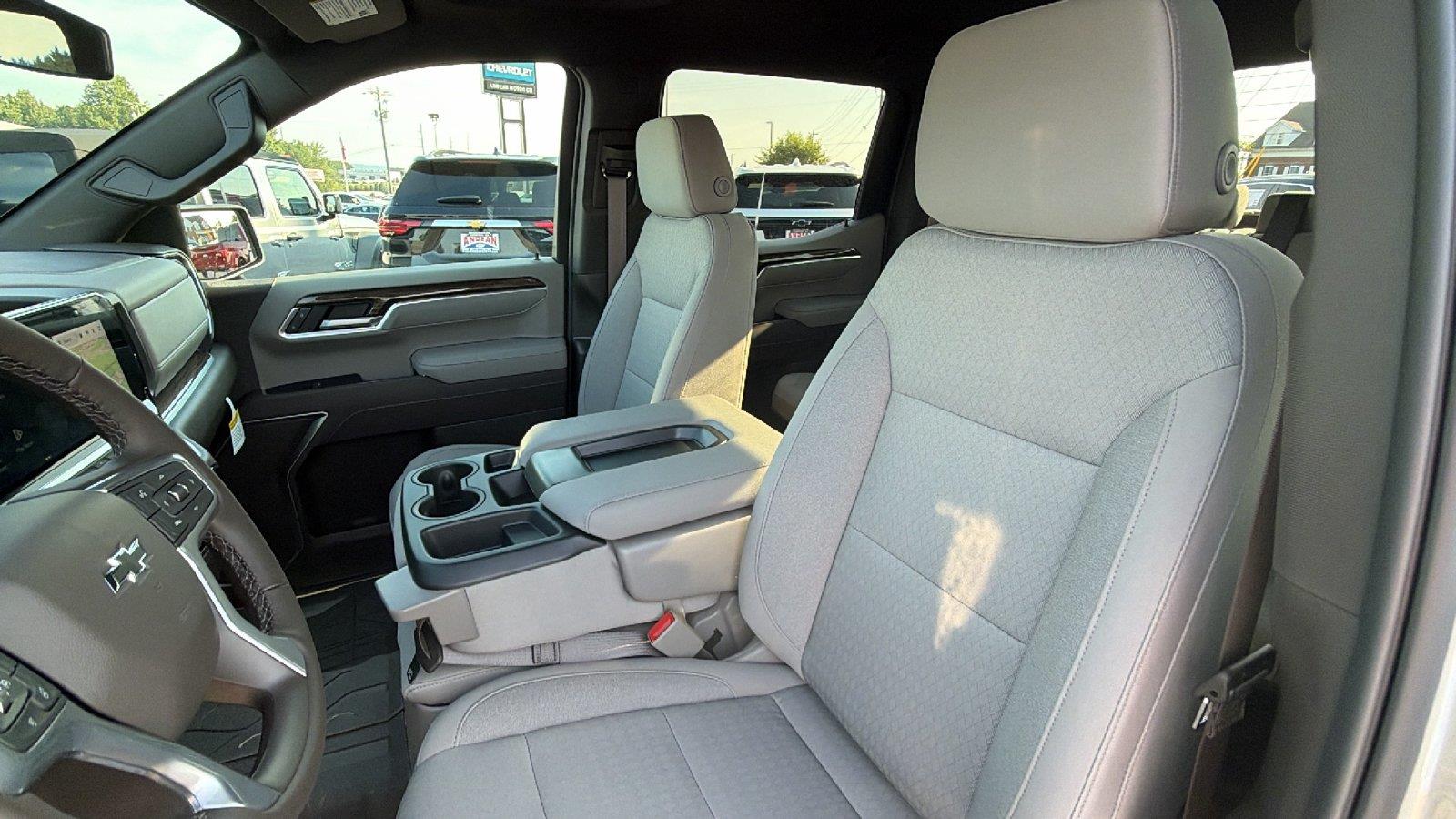 2026 Chevrolet Silverado 1500 RST - Photo 16