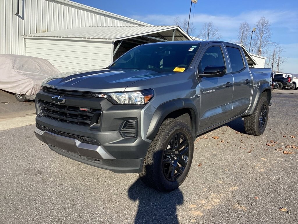 Used 2024 Chevrolet Colorado Trail Boss Truck Crew Cab