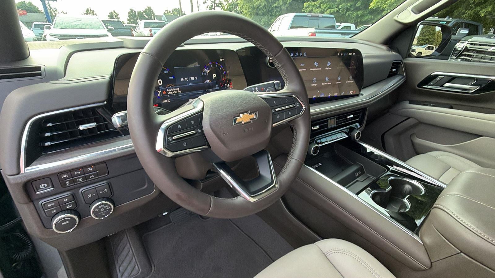 2026 Chevrolet Suburban LT - Photo 3