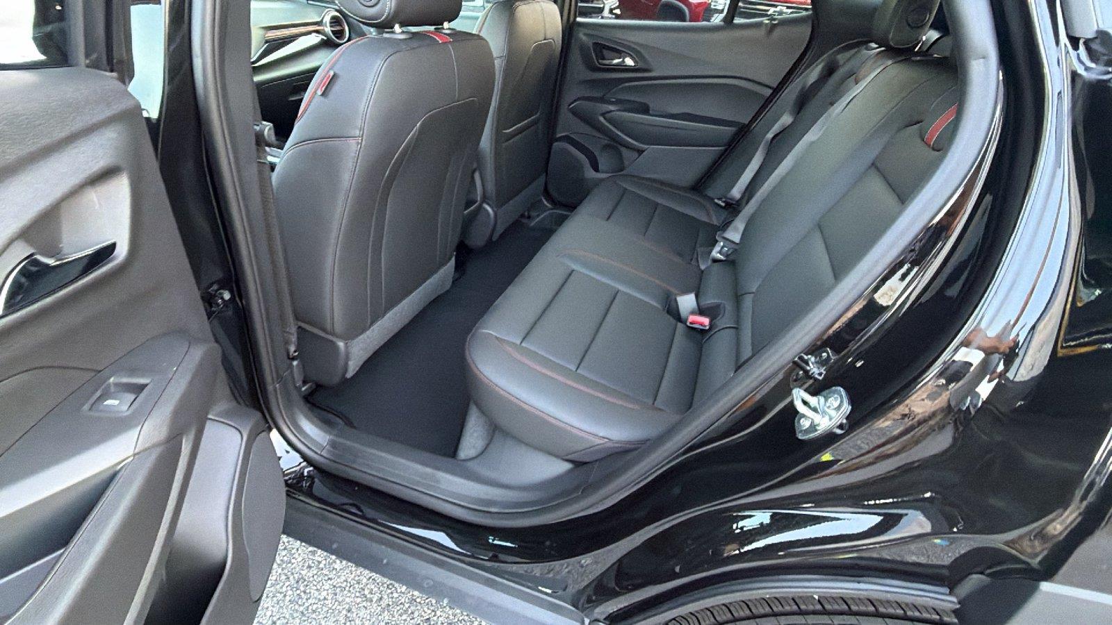 2026 Chevrolet Trax RS - Photo 19