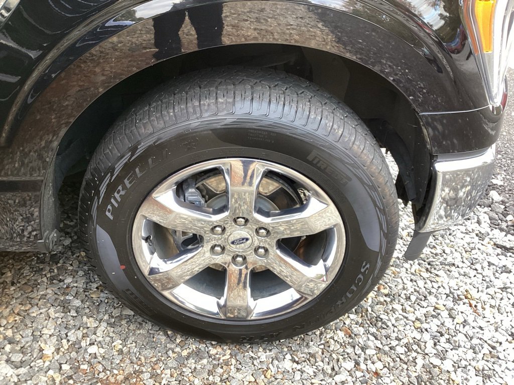 2022 Ford F-150 Lariat photo 2