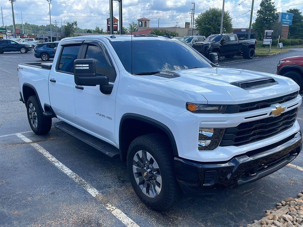 Used 2025 Chevrolet Silverado 2500 HD Custom Truck Crew Cab