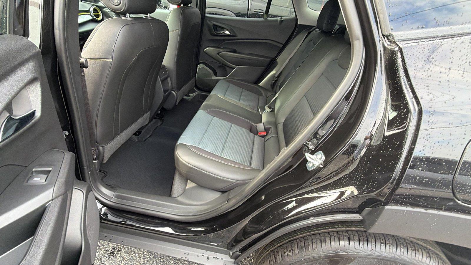 2026 Chevrolet Trax LT - Photo 18
