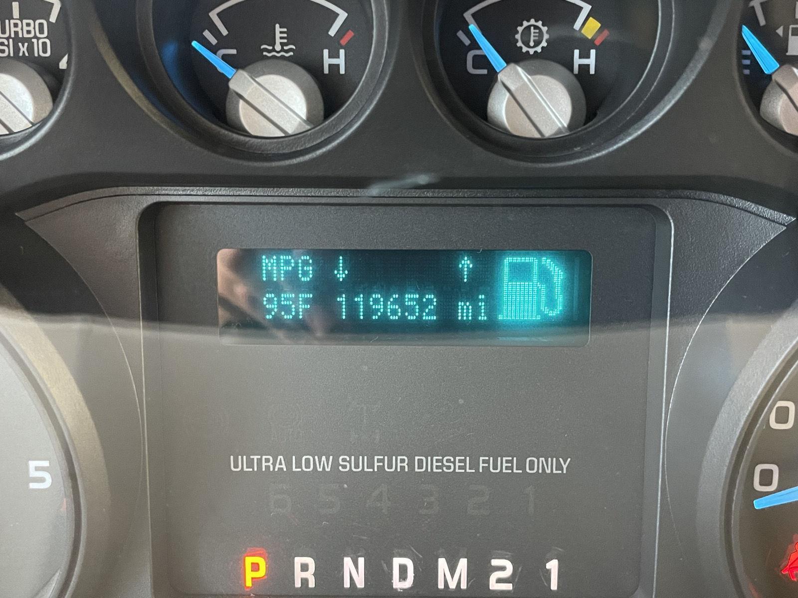 2011 Ford F-250 XLT photo 2
