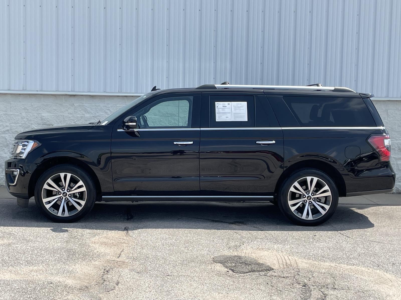 Used 2021 Ford Expedition Limited with VIN 1FMJK2AT8MEA31116 for sale in Lincoln, NE