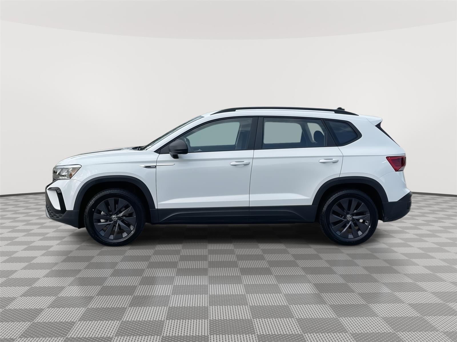 Used 2022 Volkswagen Taos S with VIN 3VVMX7B29NM034254 for sale in Kansas City