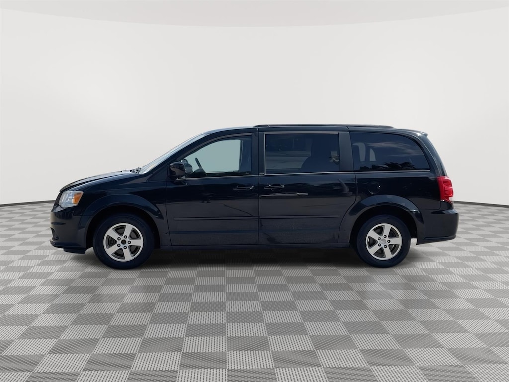 Used 2013 Dodge Grand Caravan SXT Van