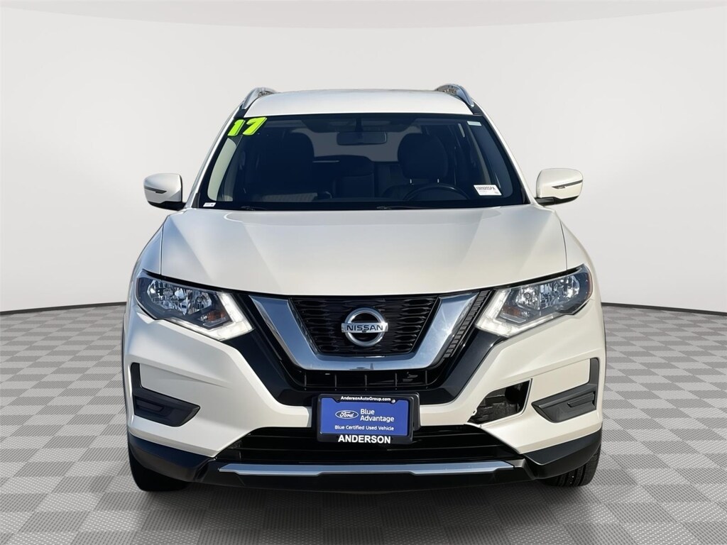 Used 2017 Nissan Rogue SV SUV