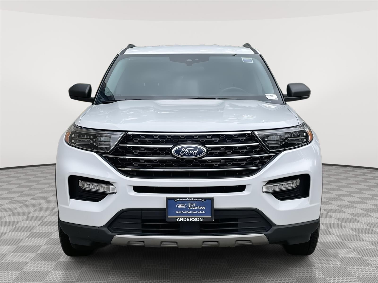 2023 Ford Explorer XLT photo 3