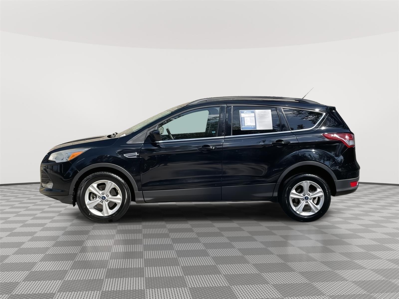 2016 Ford Escape SE photo 2