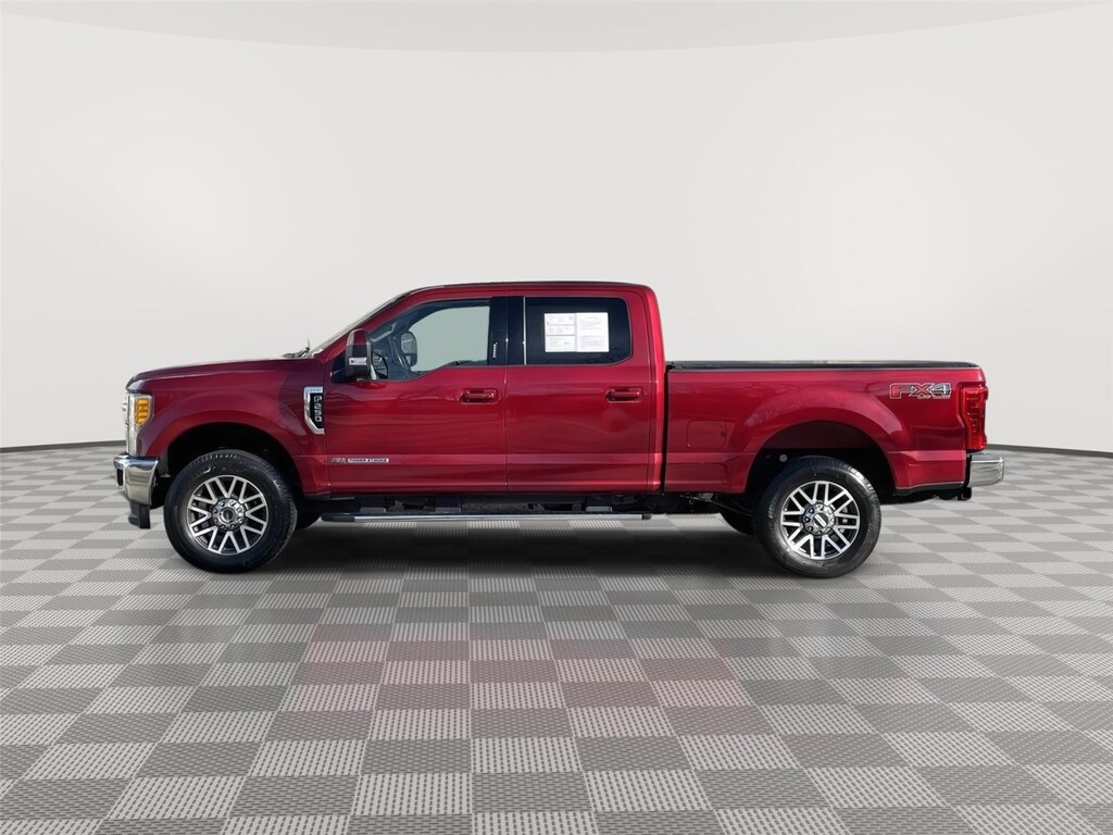 Used 2017 Ford Super Duty F-250 SRW Lariat Truck Crew Cab