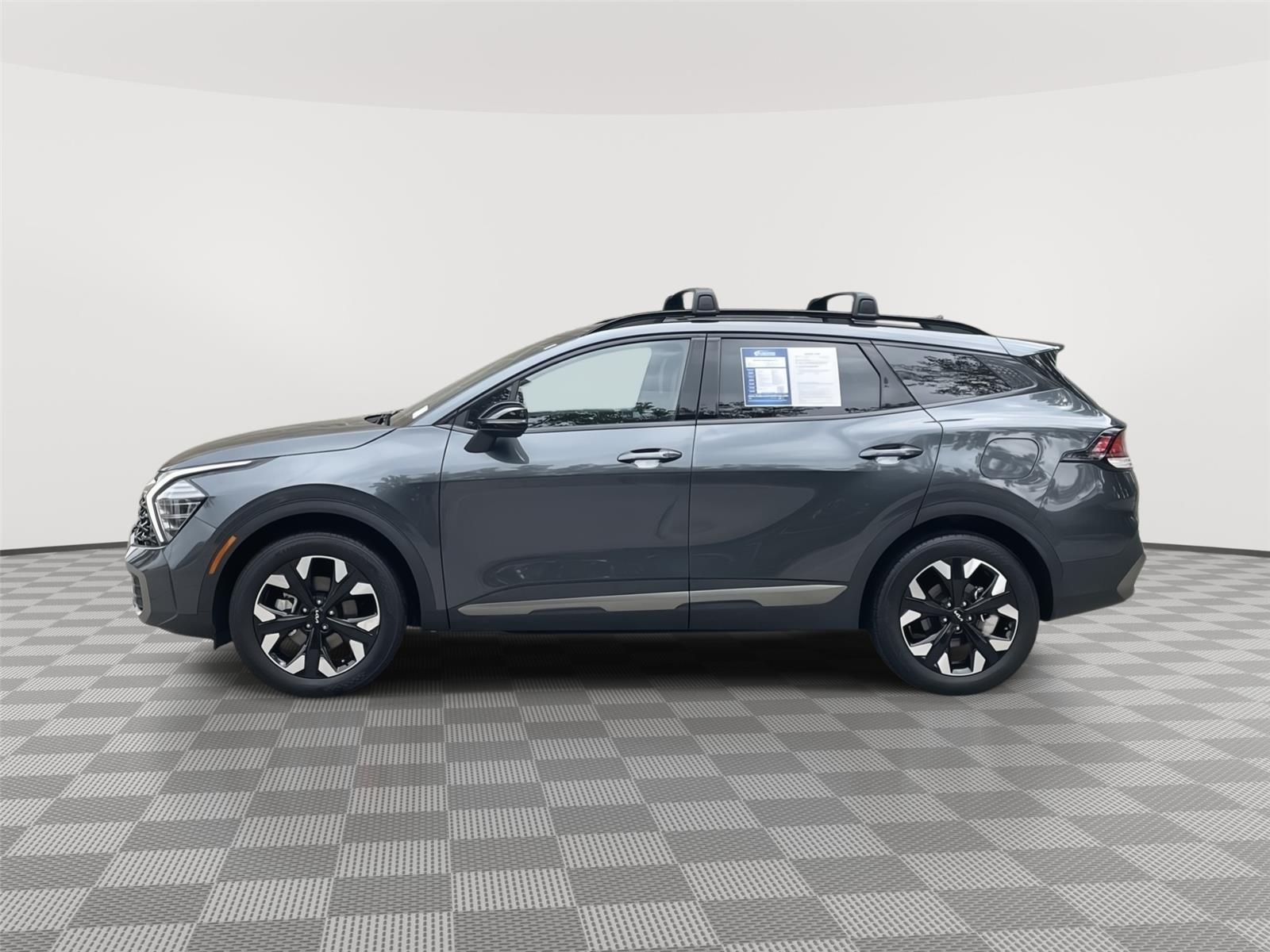2024 Kia Sportage X-Line photo 2