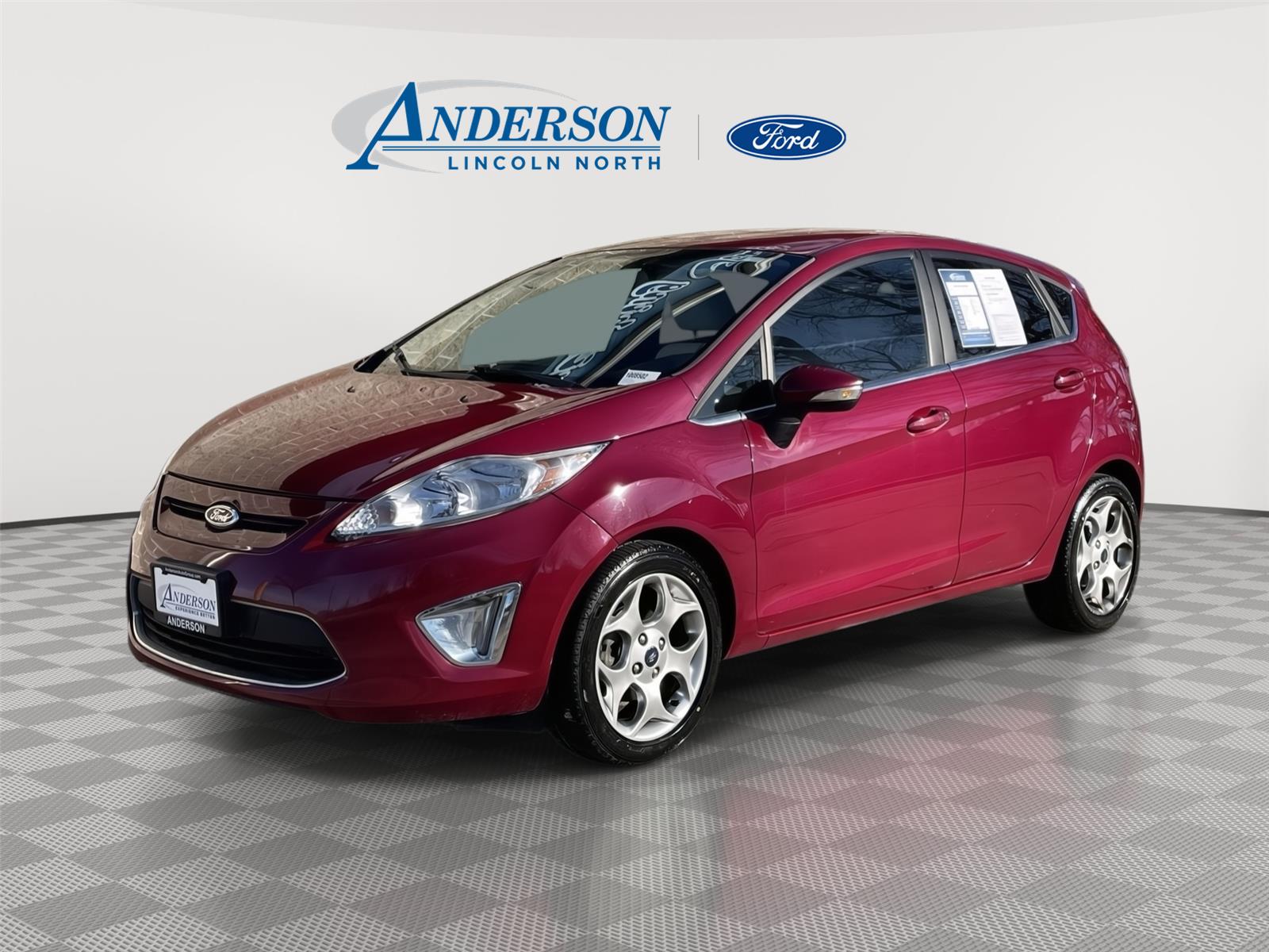 2011 Ford Fiesta SES's photo