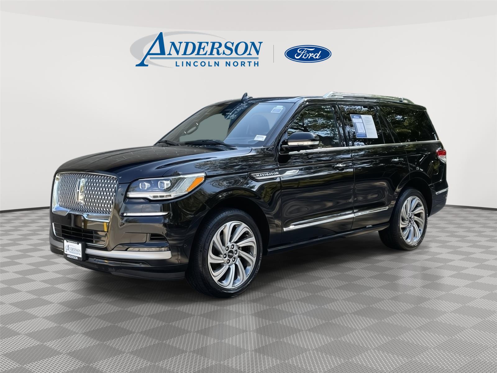 2022 Lincoln Navigator Reserve's photo