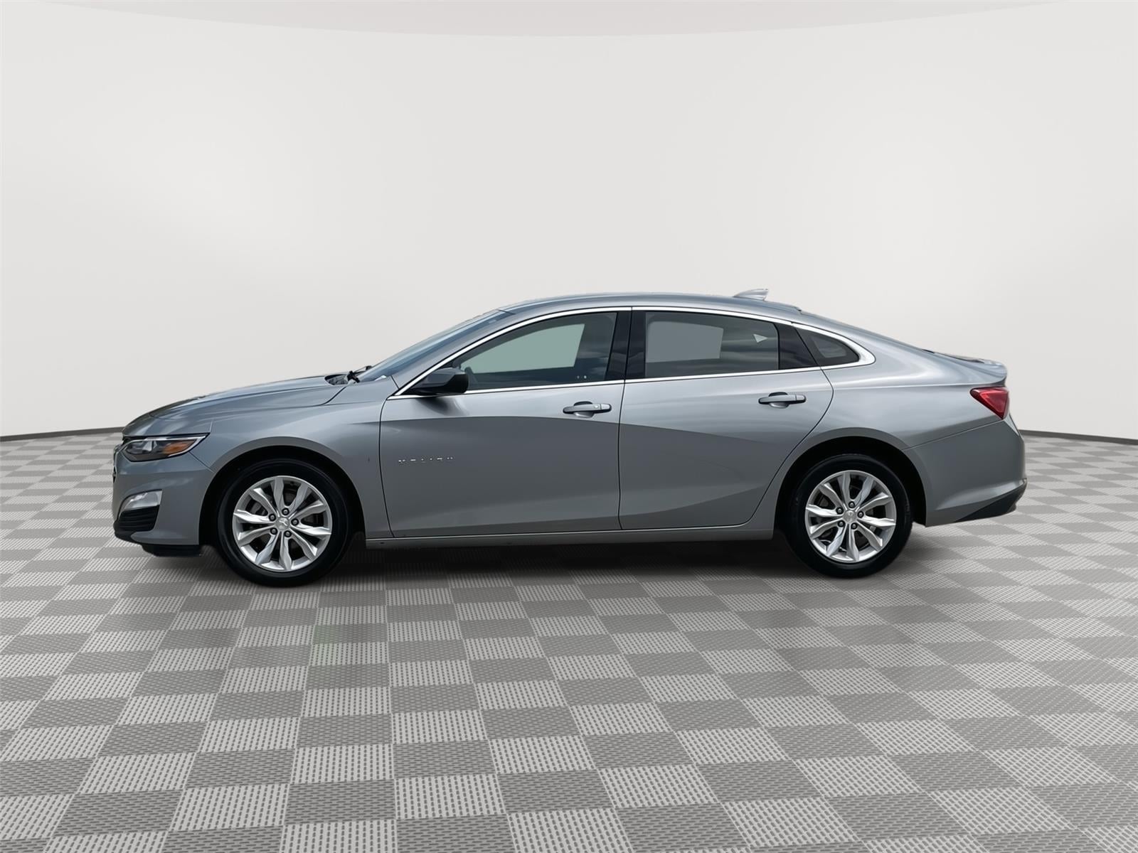 Used 2025 Chevrolet Malibu 1LT with VIN 1G1ZD5STXSF126200 for sale in Kansas City