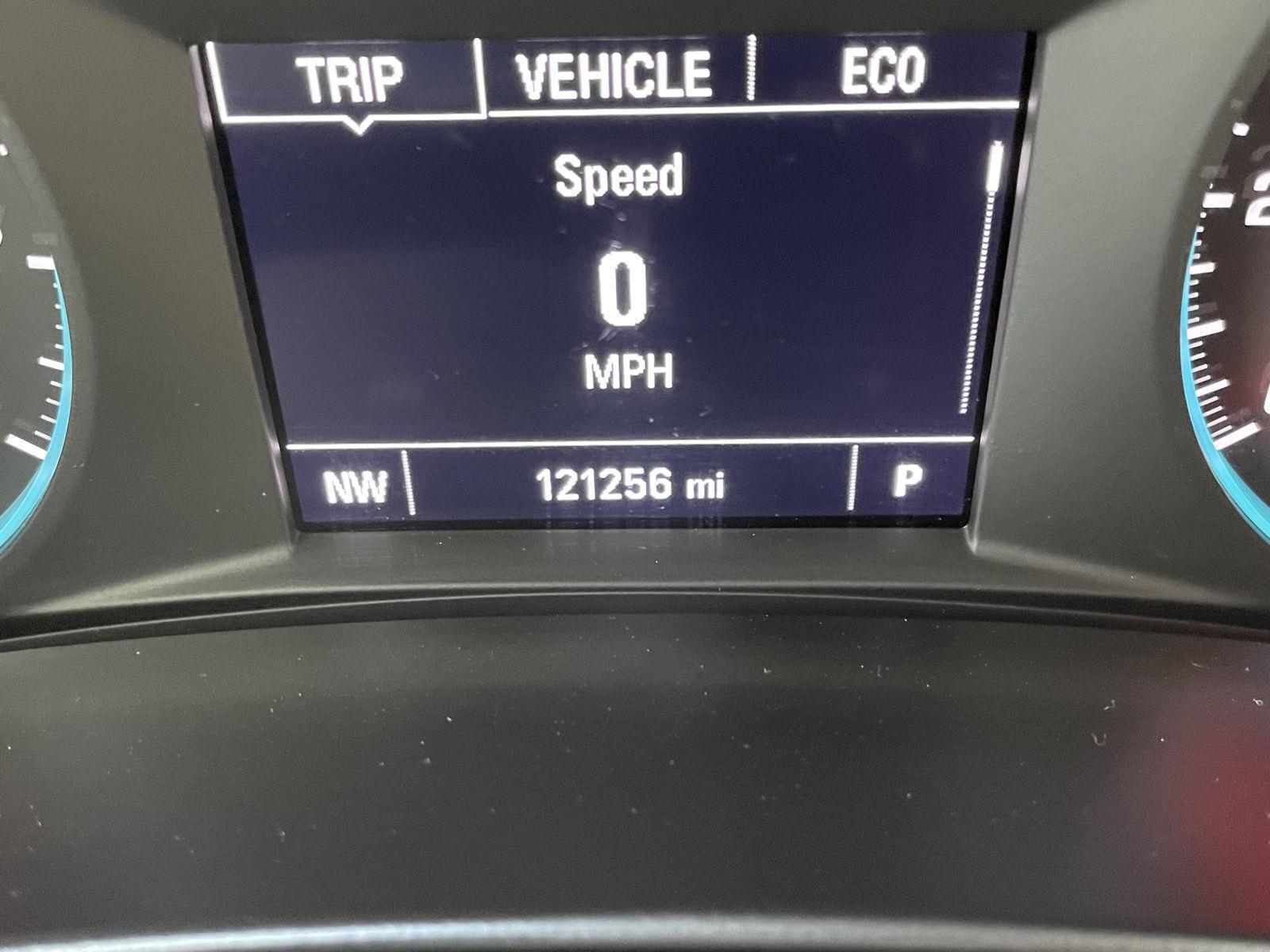 2019 Chevrolet Equinox LS photo 2