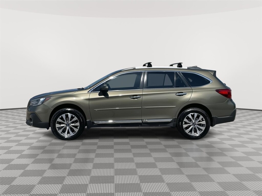 Used 2018 Subaru Outback Touring SUV