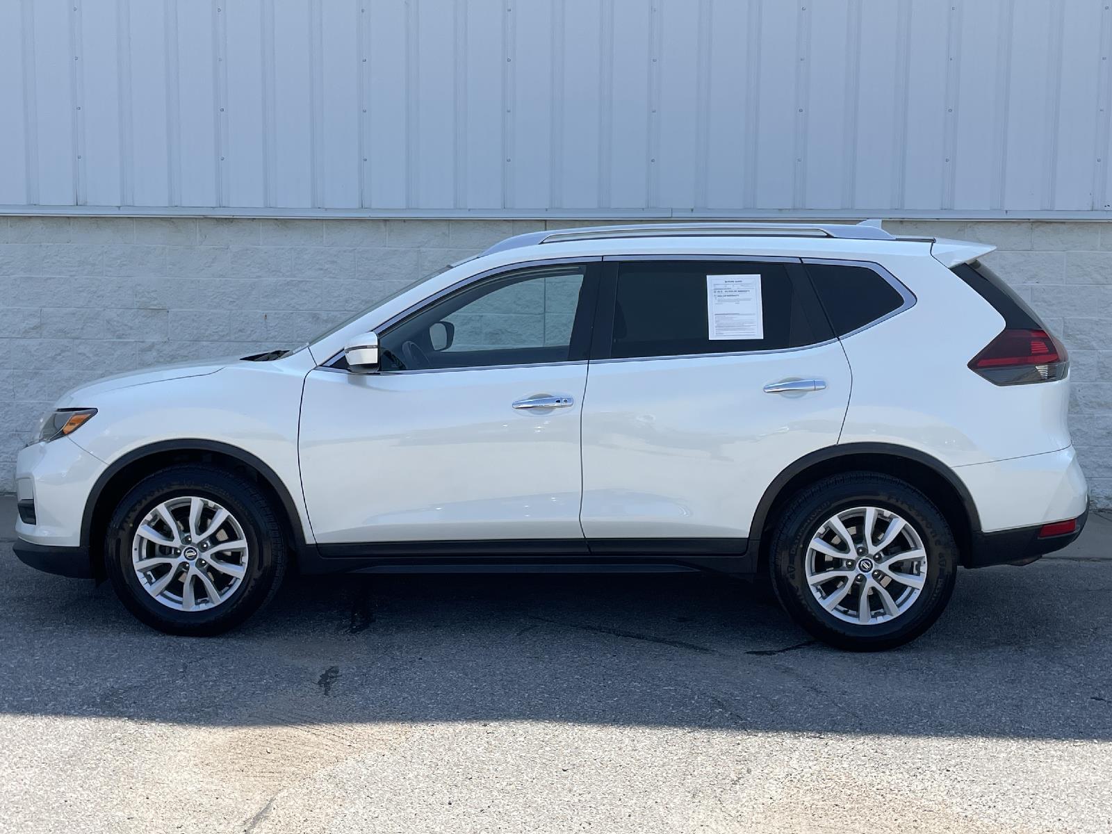 Used 2020 Nissan Rogue SV with VIN KNMAT2MT0LP541721 for sale in Lincoln, NE