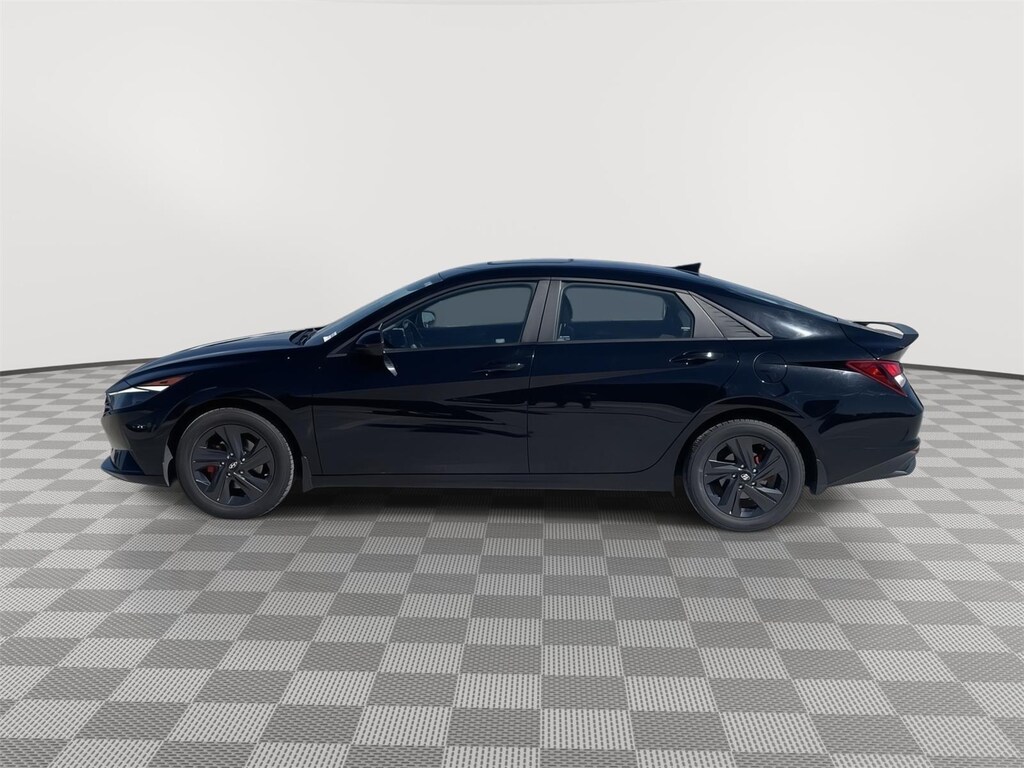 Used 2022 Hyundai Elantra SEL Sedan