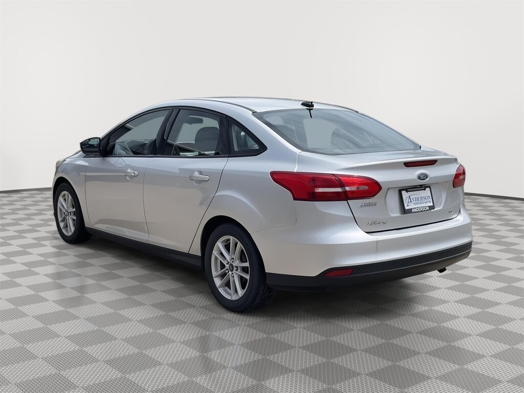 Used 2017 Ford Focus SE Sedan