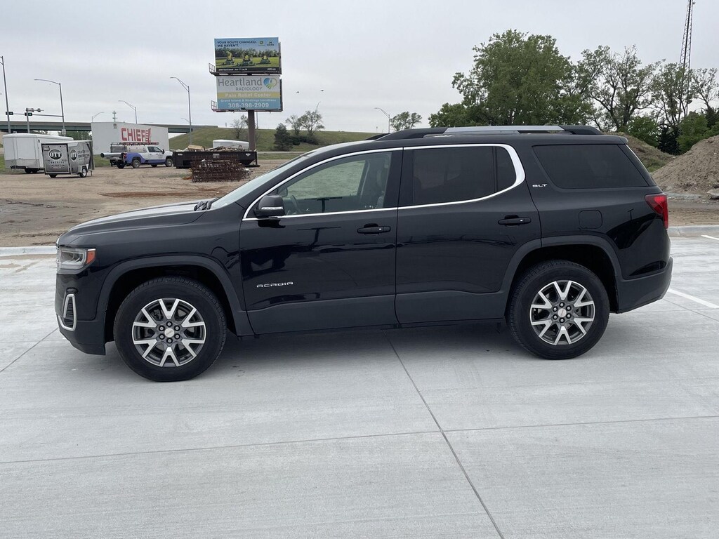 Used 2023 GMC Acadia SLT SUV