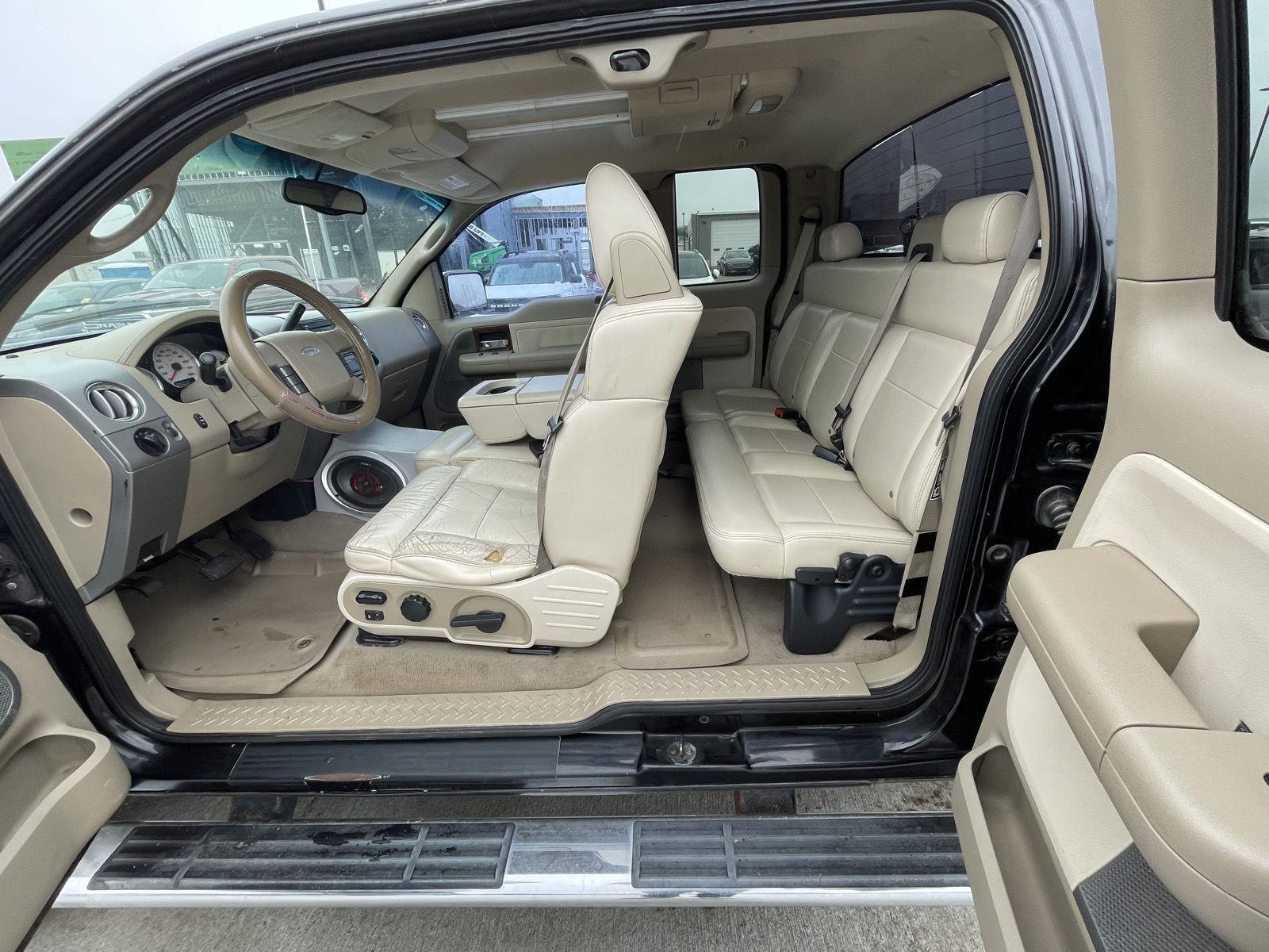 2004 Ford F-150 Lariat - Photo 13