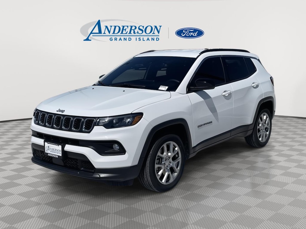 Used 2024 Jeep Compass Latitude Lux SUV