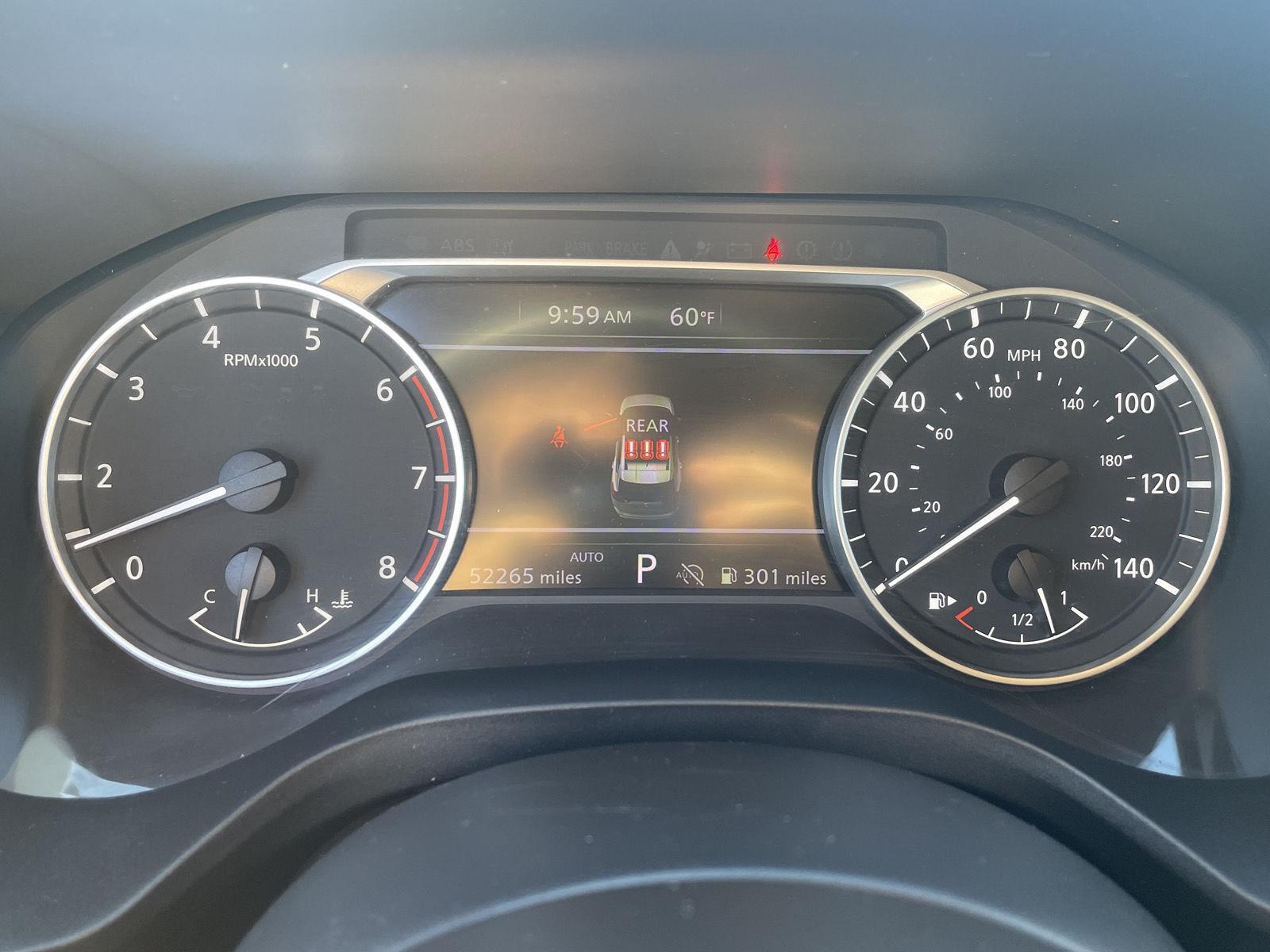 2024 Nissan Rogue SV photo 3