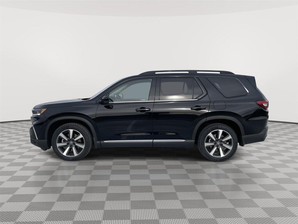 Used 2023 Honda Pilot Touring SUV