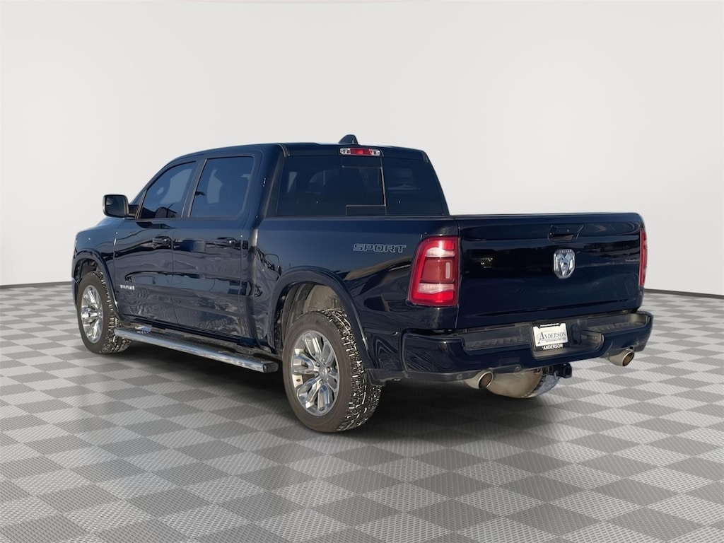 2022 Ram 1500 Laramie photo 4