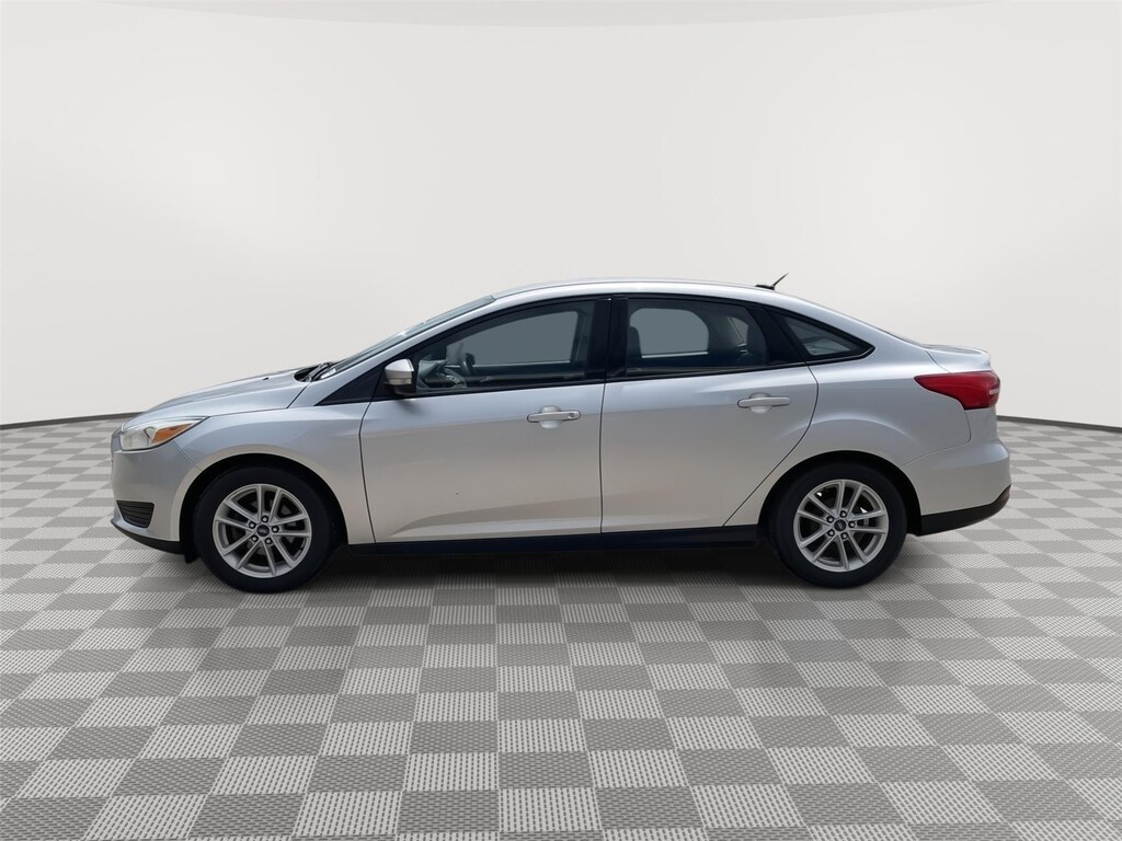Used 2017 Ford Focus SE Sedan