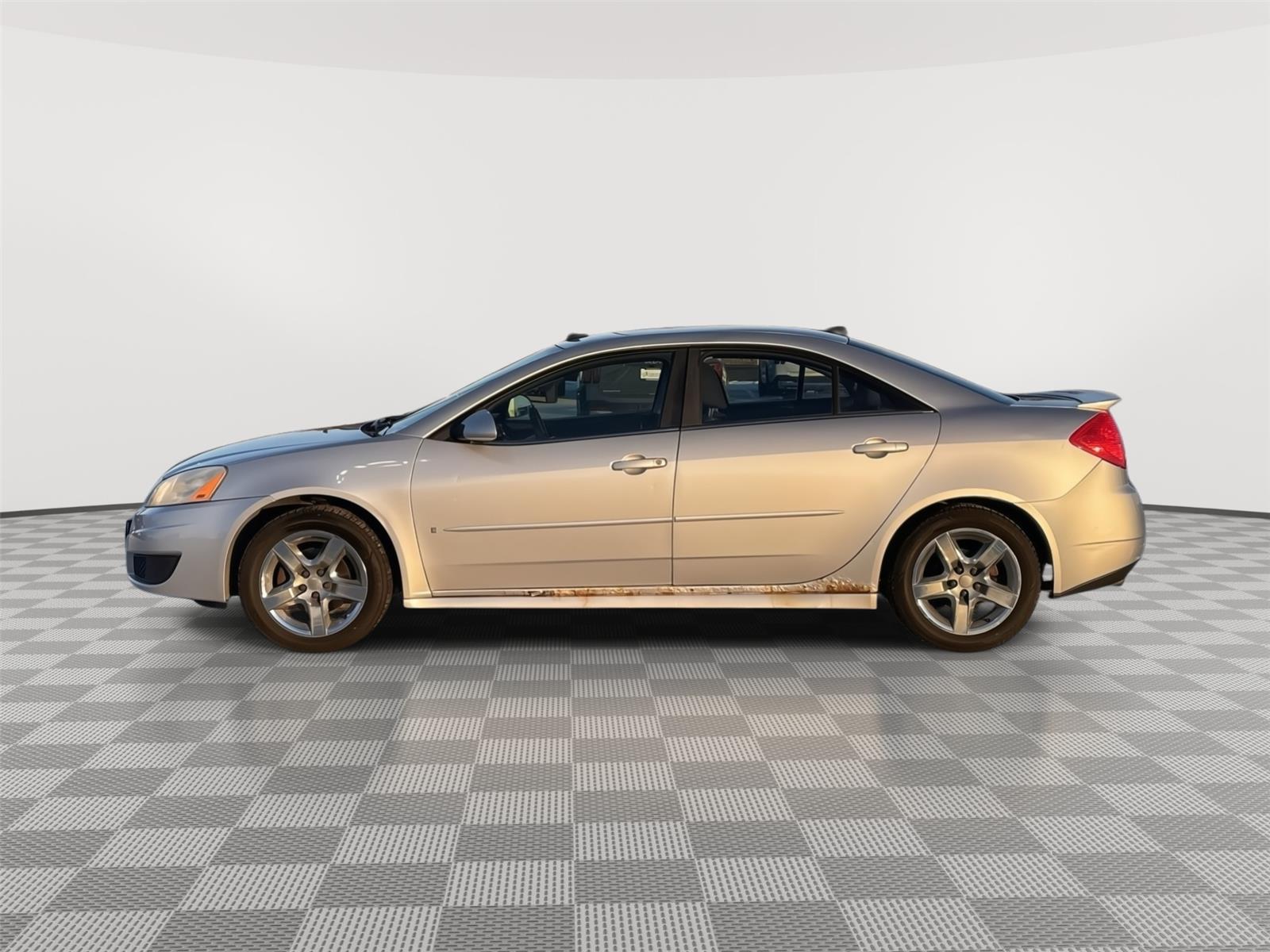 Used 2010 Pontiac G6 G6 with VIN 1G2ZA5E00A4119014 for sale in Grand Island, NE