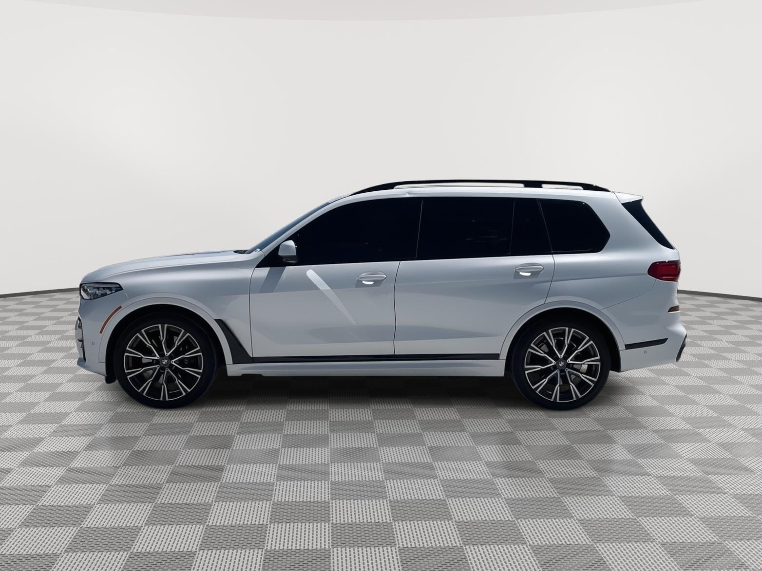 Used 2022 BMW X7 40i with VIN 5UXCW2C08N9K99080 for sale in Kansas City