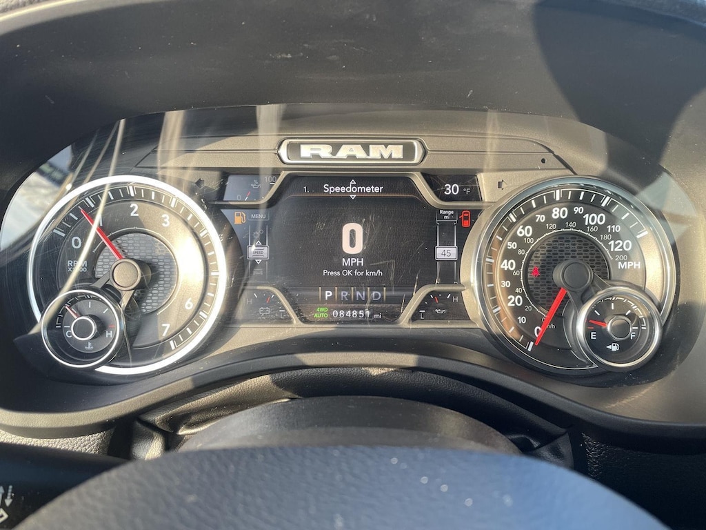 2022 Ram 1500 Laramie photo 3