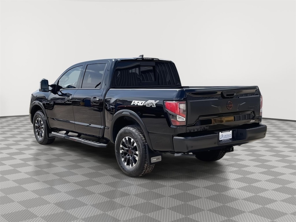 Used 2023 Nissan Titan PRO-4X Truck Crew Cab