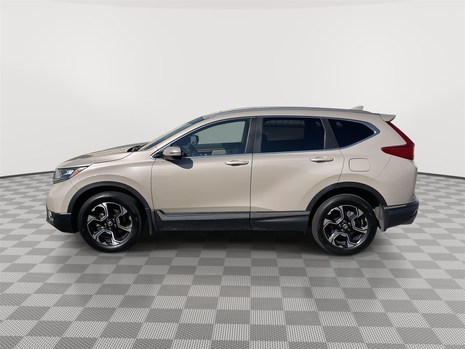 2017 Honda CR-V Touring photo 2