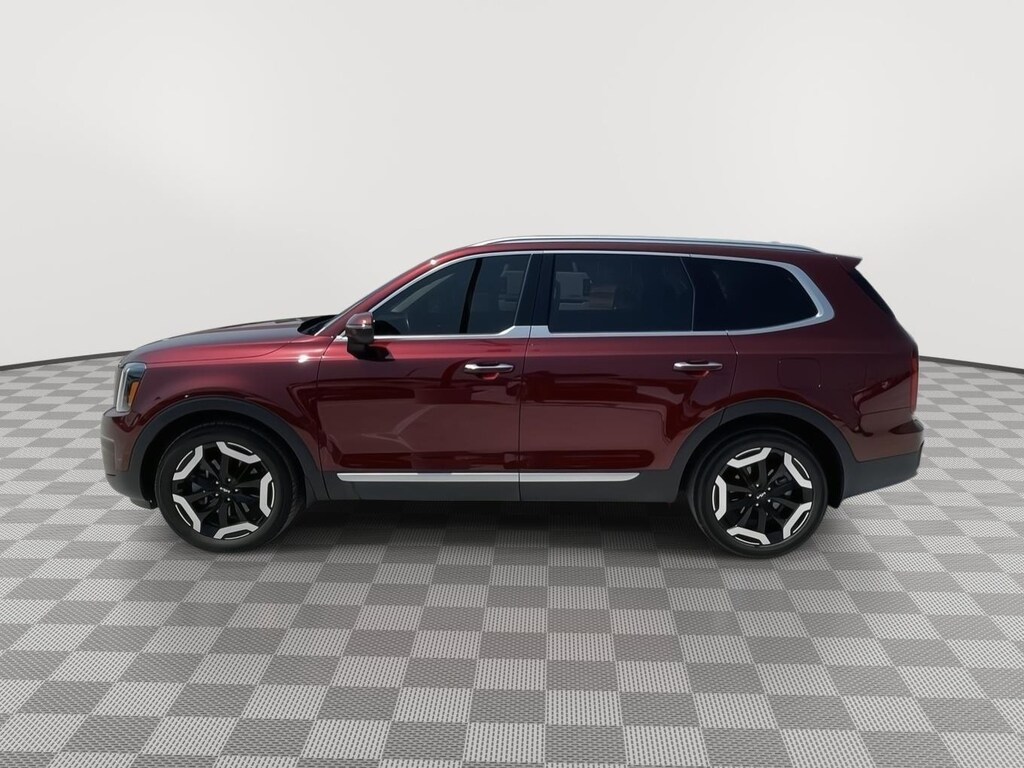 Used 2024 Kia Telluride S SUV