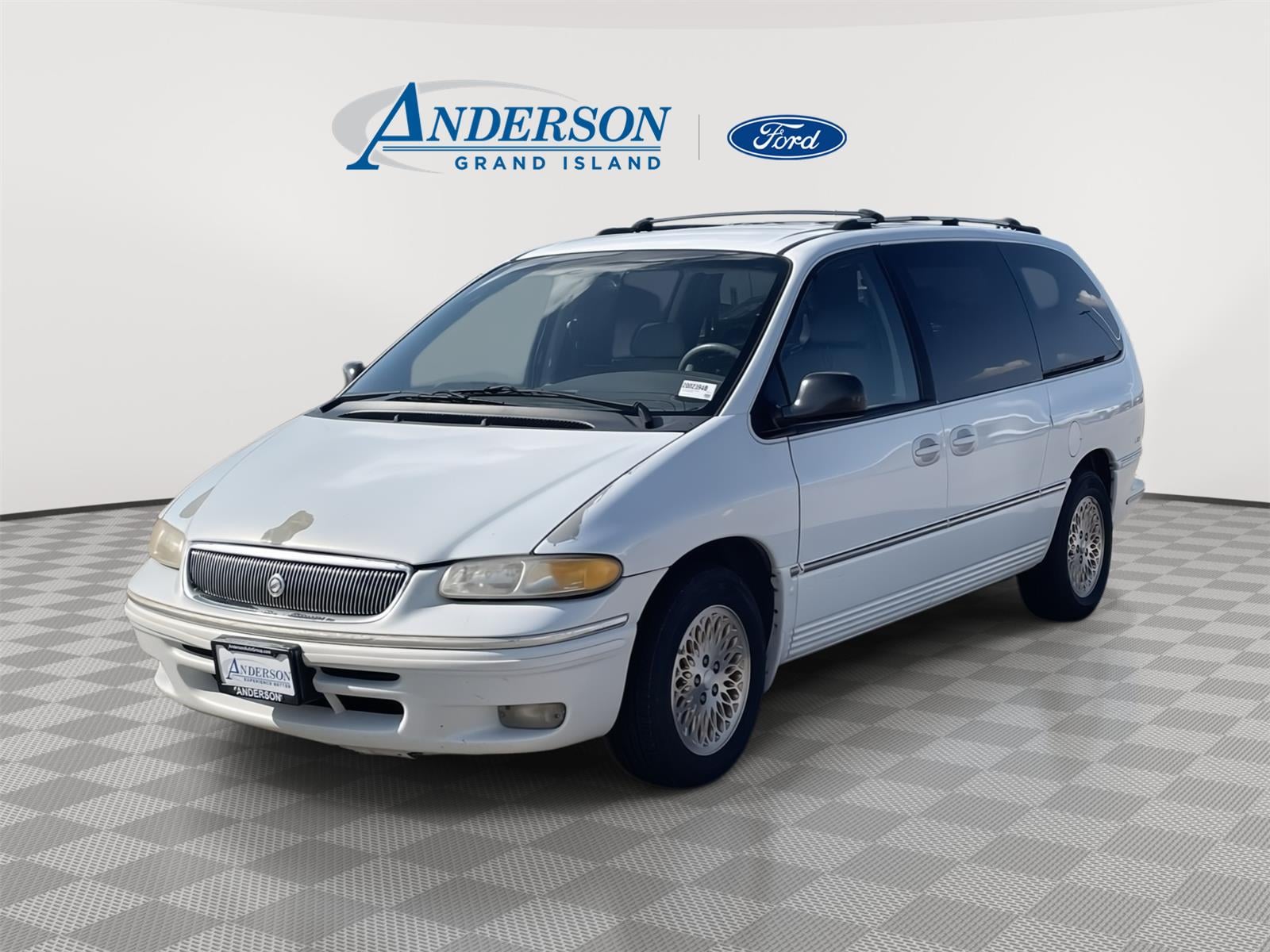 1996 Chrysler Town & Country LXi Van Passenger's photo