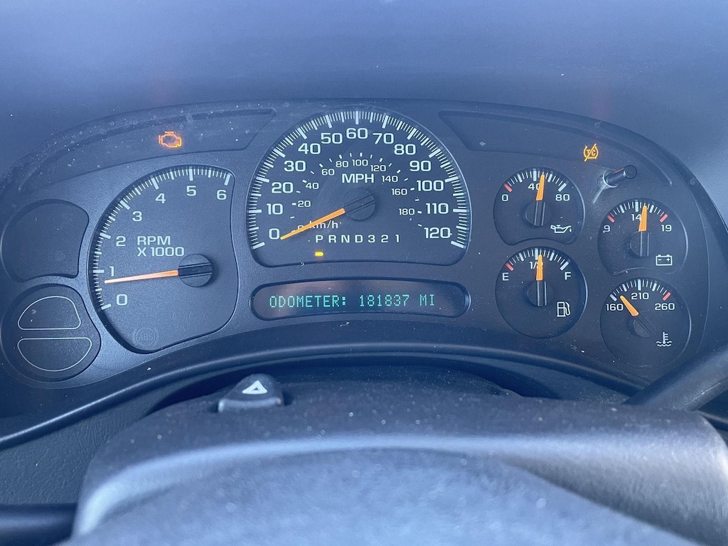 2006 Chevrolet Avalanche Z71 photo 2