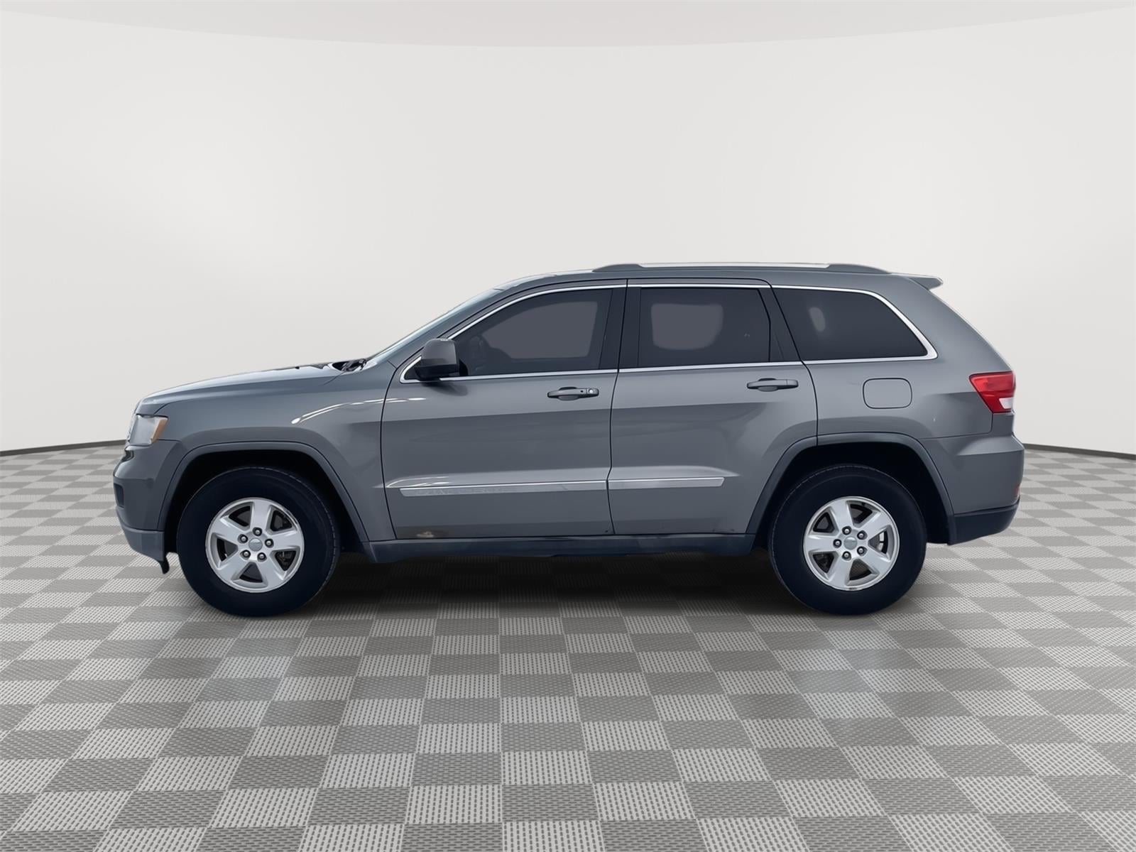 Used 2011 Jeep Grand Cherokee Laredo with VIN 1J4RR4GG8BC745646 for sale in Grand Island, NE