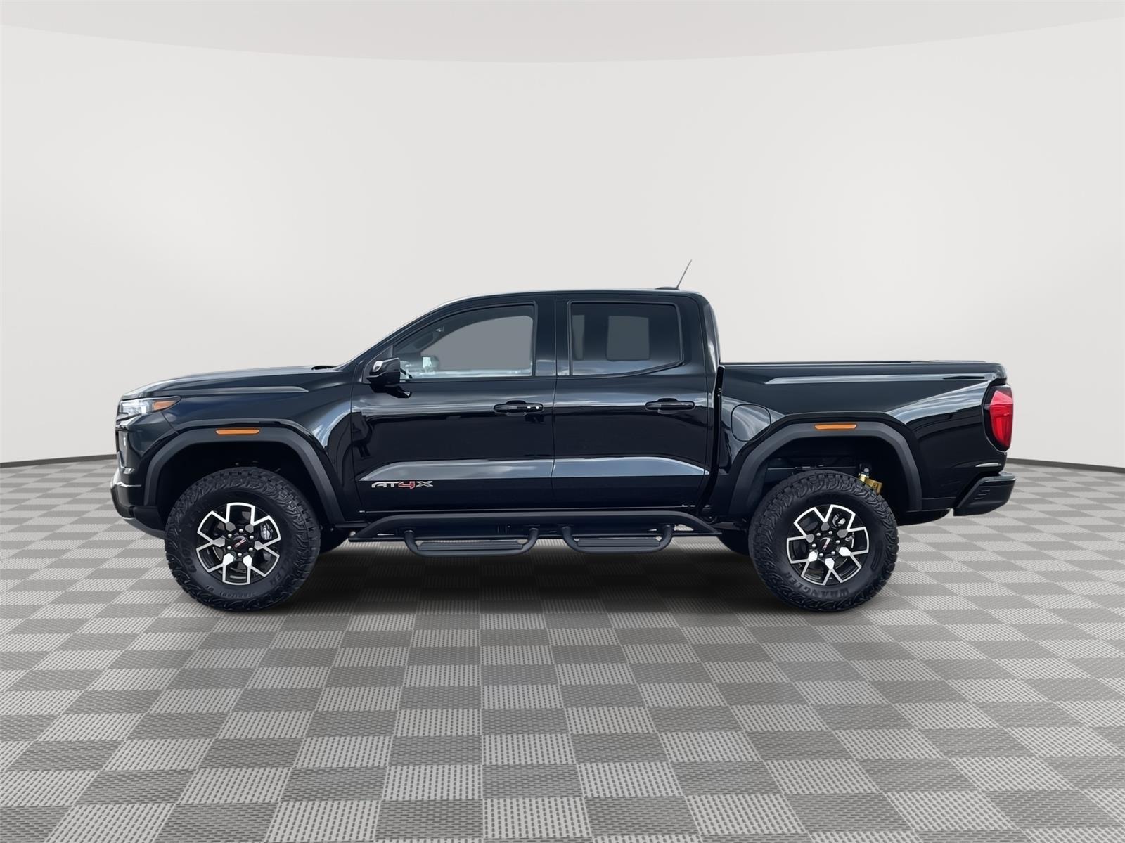 2024 Gmc Canyon AT4X photo 2