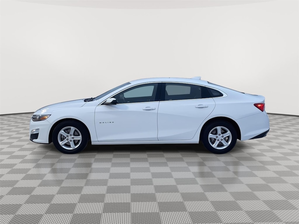 Used 2024 Chevrolet Malibu LT Sedan