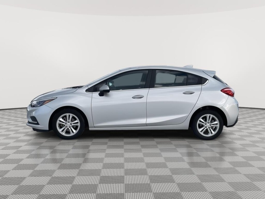 Used 2018 Chevrolet Cruze LT Hatchback