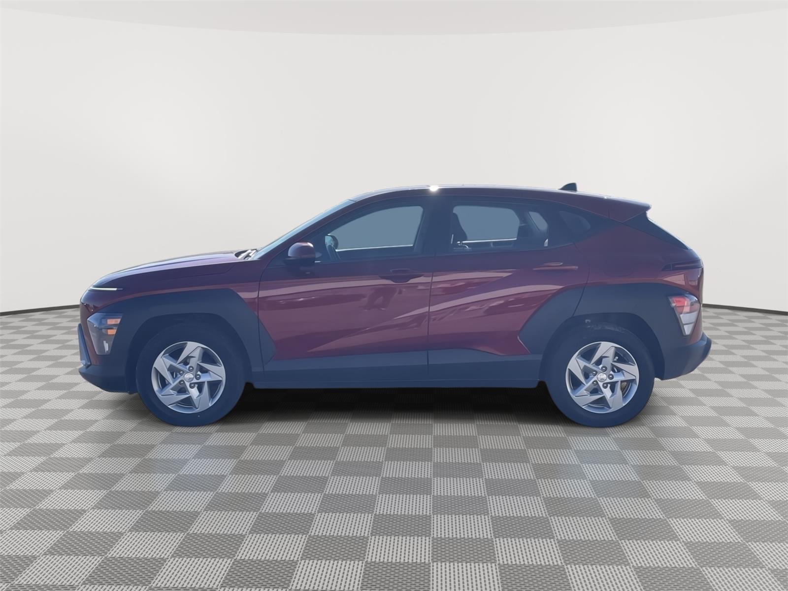 2024 Hyundai Kona SE photo 2